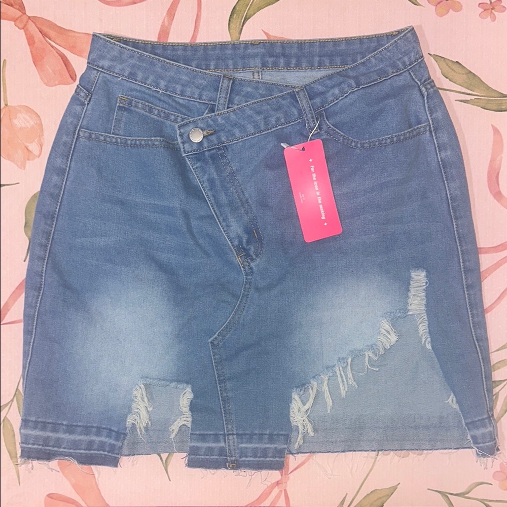NWT SHEIN ICON Asymmetrical Denim Skirt with Distressed Hem Waist Size 30